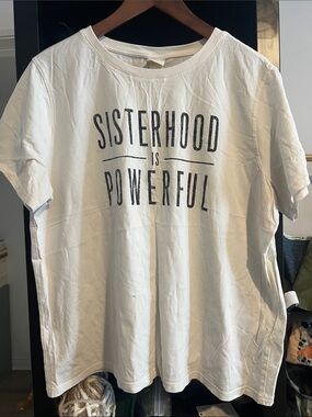 H&M White Tee with Black 'Sisterhood is Powerful' Graphic
